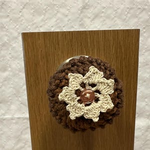 Crochet door knob cover, crochet flower, door decor, brown decor, handmade door decor, housewarming gift, clean knobs, DKC0081