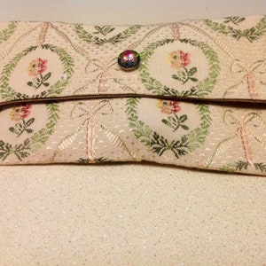 Makeup bag, cosmetics bag, travel bag, toiletry bag for women, elegant makeup bag, personal bag, fabric bag, travel pouch, gift idea, MKB005