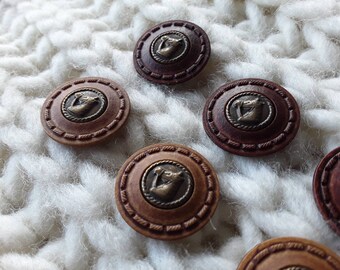 Pack of 8 multicoloured Horse Buttons