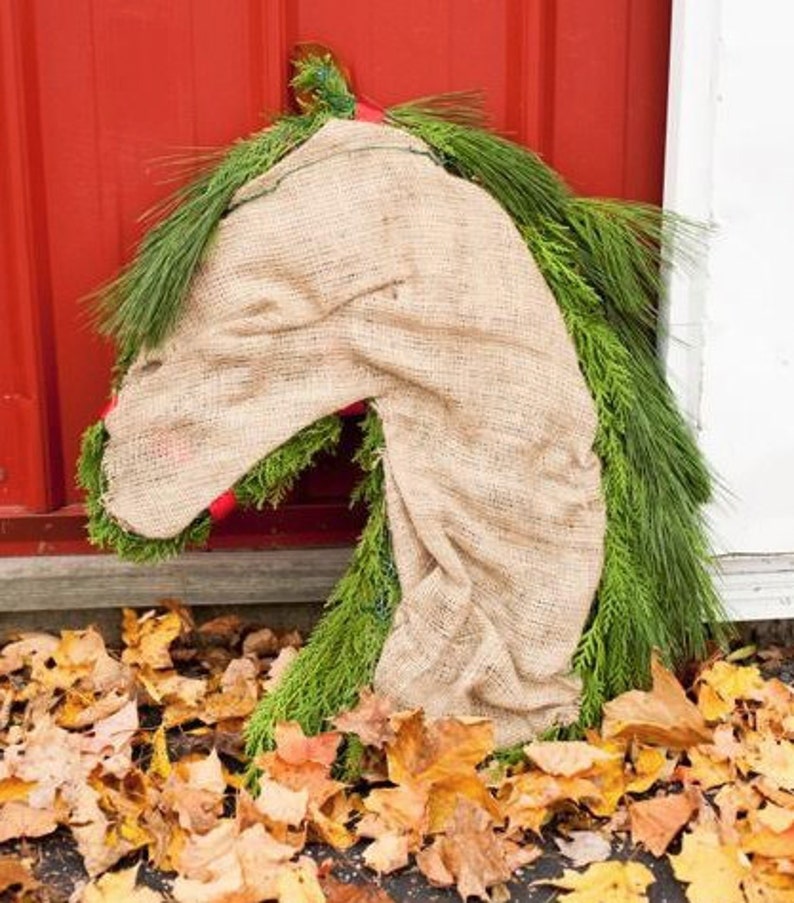 Fresh horse head wreath, fresh holiday wreath, horse wreath, fresh wreath, horse door hanger, horse holiday decor image 4