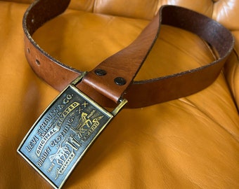 Levi's leather belt, Canada San Francisco brown leather belt, metal buckle , size 80 grain leather