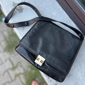 Vintage Italian Leather Crossbody Bag – 70s/80s Black Shoulder Purse – Multi Compartment – Gift for Her
