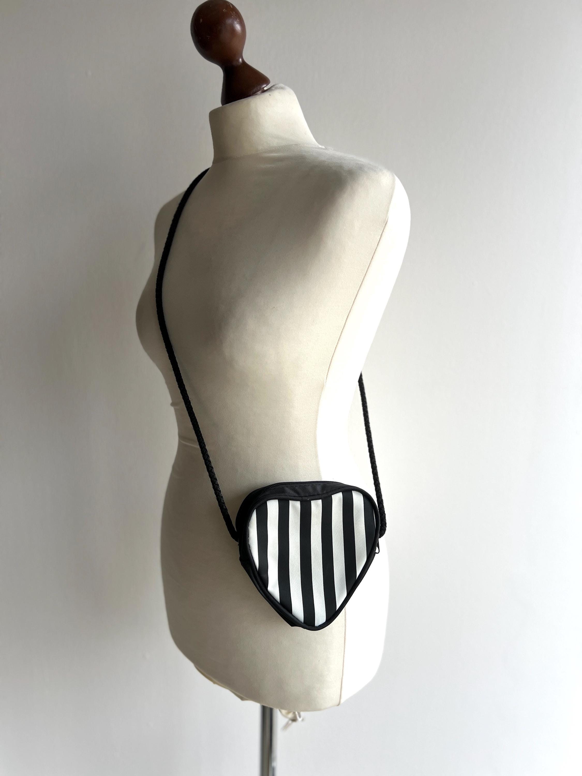 Moschino heart bag - Etsy 日本