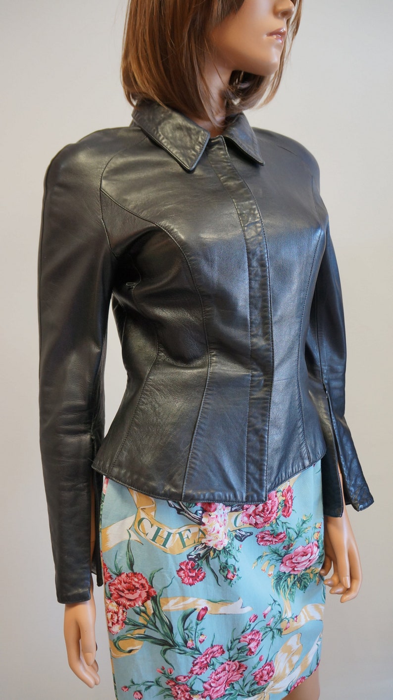 Thierry Mugler leather lamb jacket blazer ,Black leather Mugler jacket, size small medium image 8