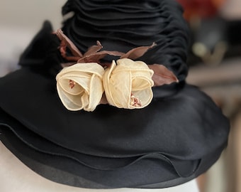 1950s Sally Victor Black Taffeta Hat – Wide Ruffled Brim  display picture 2