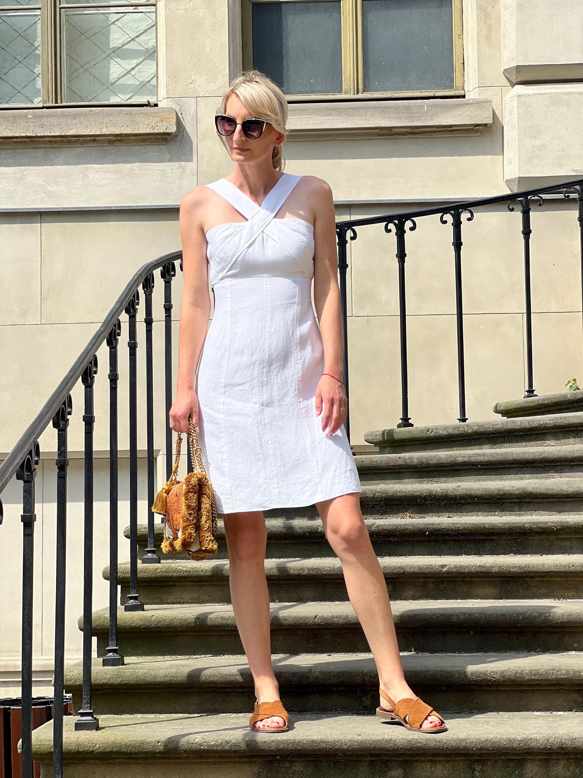 Chanel Linen Dress, 80s Vintage Chanel Boutique White Sommer Chanel Linen Dress, 80s Vintage Chanel Boutique White Sommer