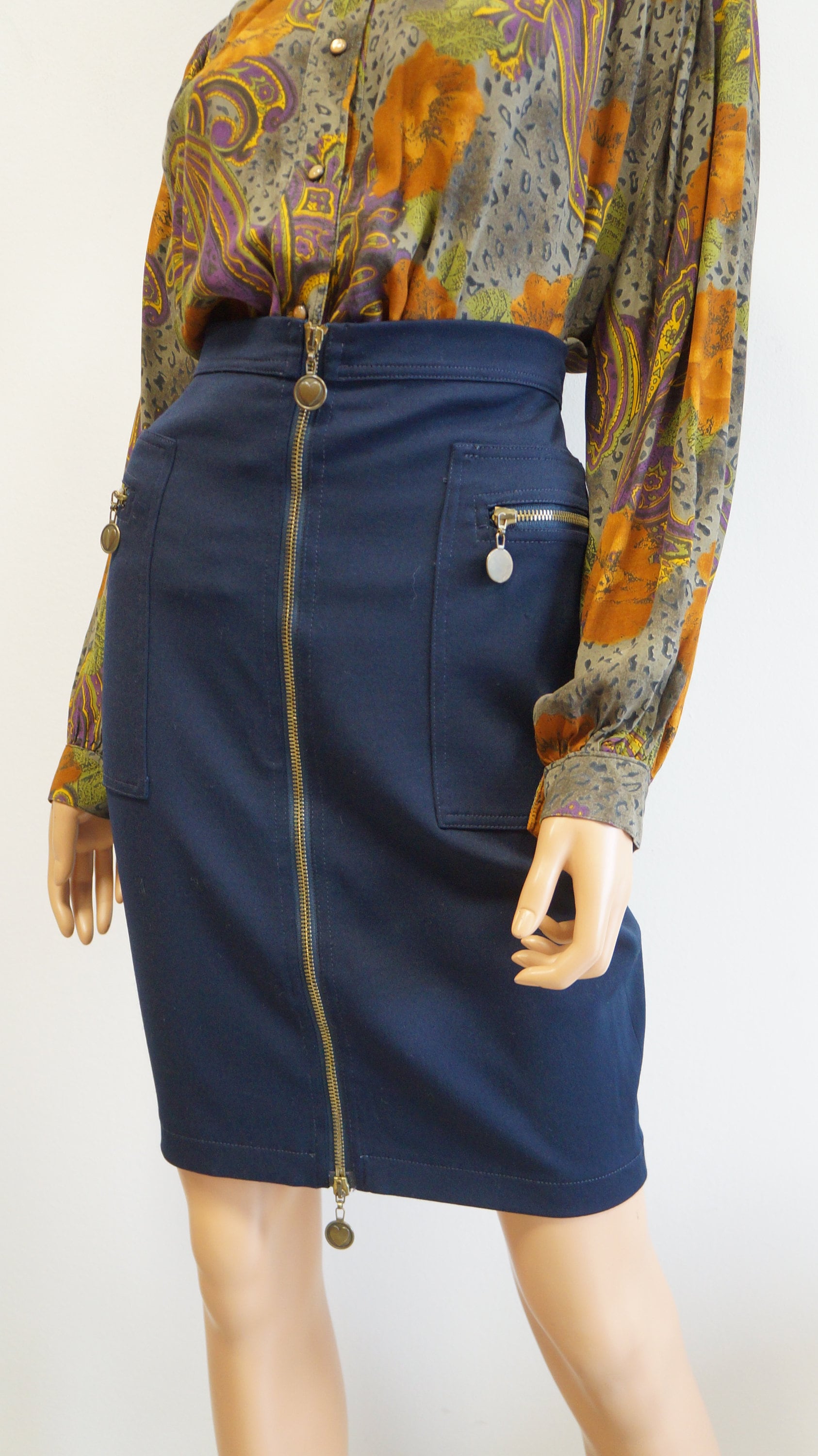 【関税&送料込】Moschino Heart Skirt Love Moschino allover heart print skirt | ASOS