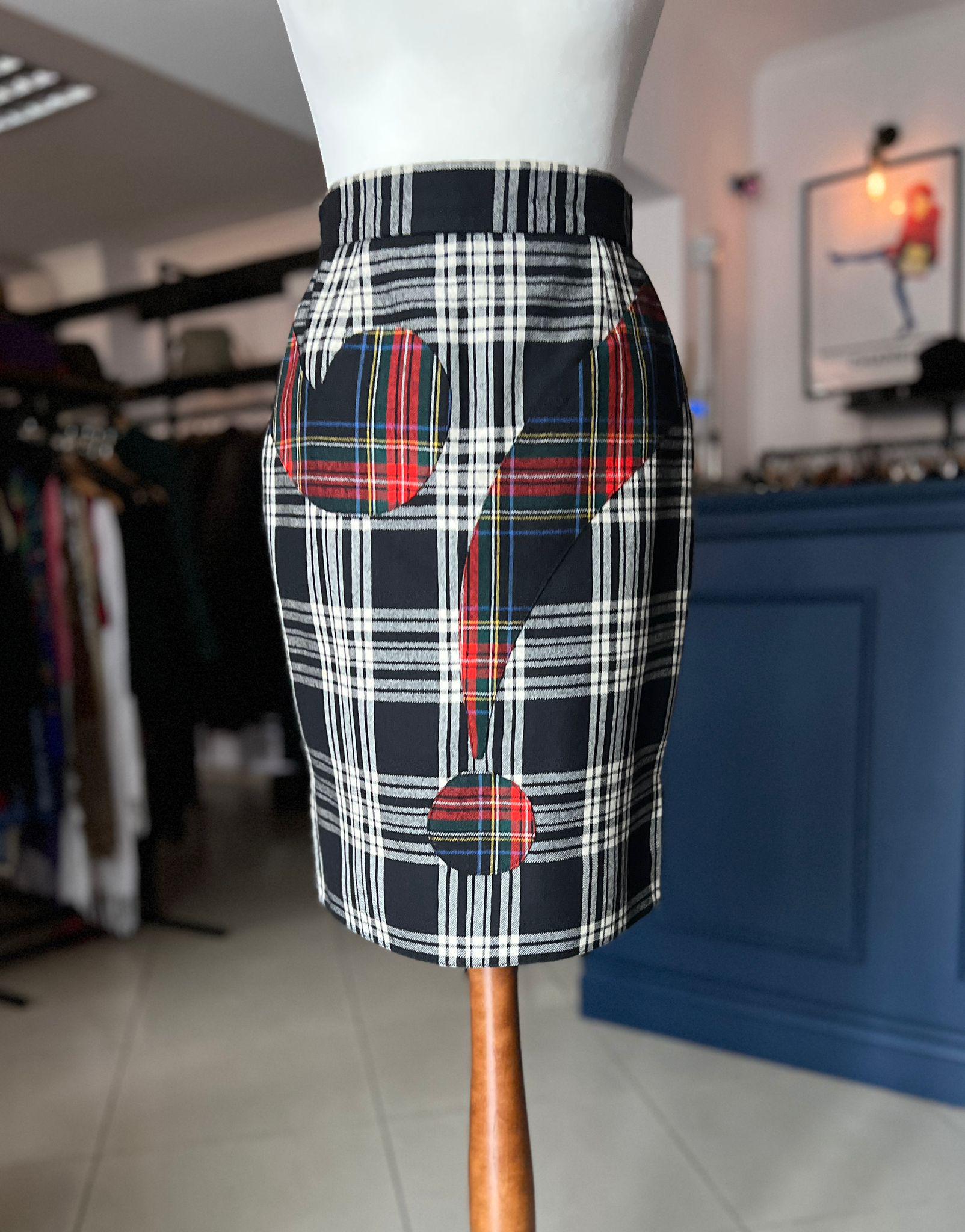 MOSCHINO CHEAP AND CHIC ピアノ鍵盤柄プリーツスカート Iconic Moschino Cheap and Chick Piano Key Skirt the Nanny