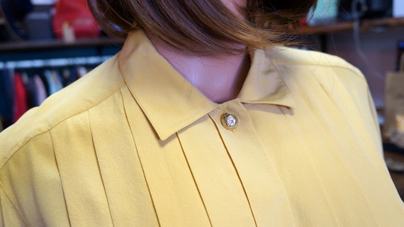 Vintage Chanel Blouse Silk Shirt Yellow Shirt Blouse Pleats -  Norway