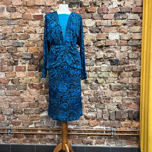 Robe bleue en laine italienne Debel, grande robe vintage drapée XL bleue noire en dentelle florale