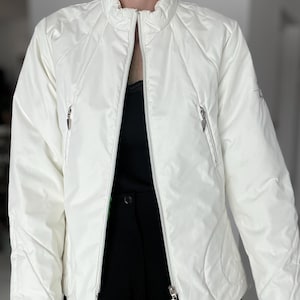 Vintage Thierry Mugler White Down Jacket – Real Goose Down Puffer – Small/Medium