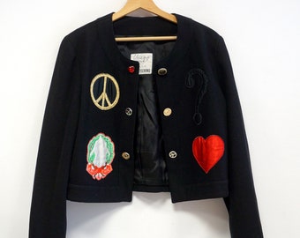 ジャケット Moschino SS23 HEART BUTTONS CREPE JACKET (05250424_4028) Moschino Wool Jacket, Cheap Chic Vintage Heart Buttons Short