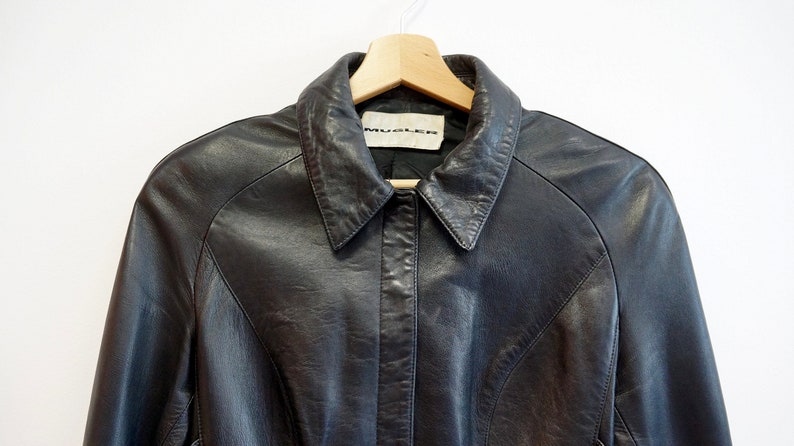 Thierry Mugler leather lamb jacket blazer ,Black leather Mugler jacket, size small medium image 5