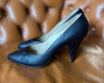 Tacones Gianni Versace de los años 80, de piel gris, talla 40 (39)
