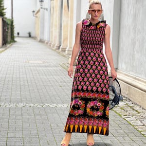 Vintage Gianfranco Ferré Dress – Italian Black Maxi Gown – Pink Floral Vase Print – Sleeveless – Size S/M – 1990s Couture Evening Dress