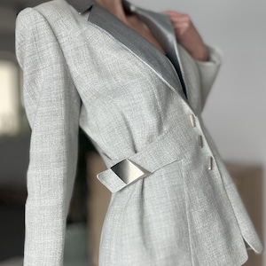 Thierry Mugler Couture blazer jacket, vintage silver gray Cruise 2001 collection, catwalk jacket Mugler vintage