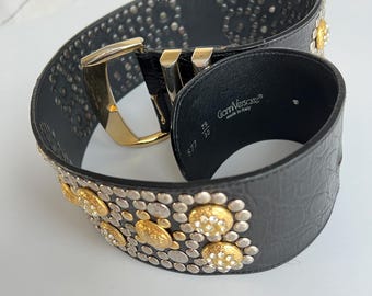 Vintage Gianni Versace Medusa Leather Belt – Gold Buckle, 80s/90s