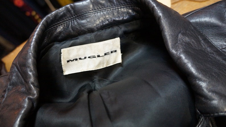 Thierry Mugler leather lamb jacket blazer ,Black leather Mugler jacket, size small medium image 3