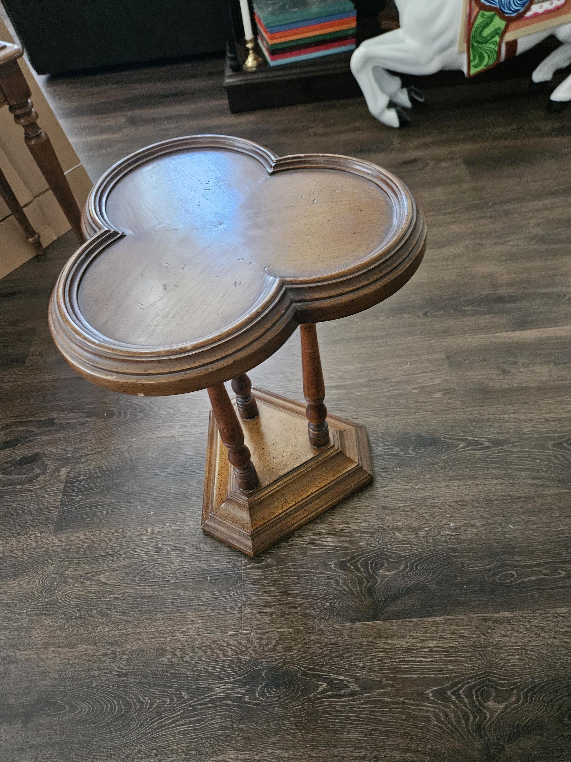 Antique Clover Table - Etsy