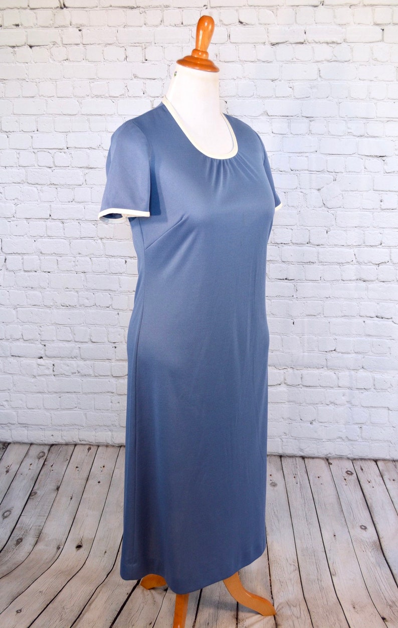 60s Day Dress Medium Casual Vintage Dress 1960s Dress Short Sleeves Blue Shift Dress Retro 60s Minimalist Dress