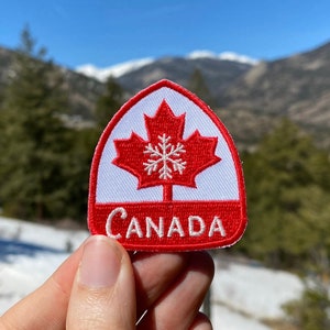 Mini Oh Canada Maple Leaf and Snowflake Patch - Iron on Explorer Embroidered Badge