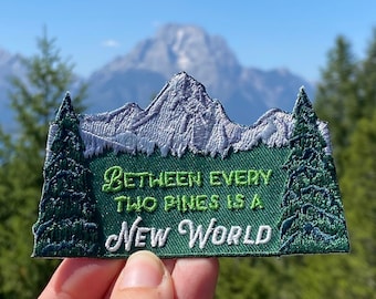 Entre tous les deux pins - John Muir Trail Patch - Fer ou coudre sur l'insigne brodé Explorer