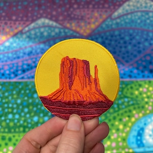 Monument Valley Patch - 3" Circle Iron on Explorer Embroidered Badge of West Mitten Butte National Park