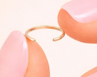 Dainty Minimalist Ear Cuff, 14K Gold Filled Ear Cuff, Thin Gold No Piercing Ear Cuff, Faux Cartilage Helix Ear Cuff Jewelry