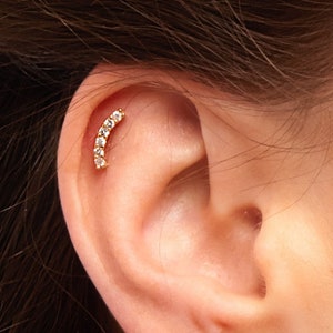 Gold Tragus Earring, Gold Helix Earring, Gold Cartilage Stud, Gold Labret, Tragus Earrings, Cartilage Earring, Gold Climber, Ear Pin, GL7