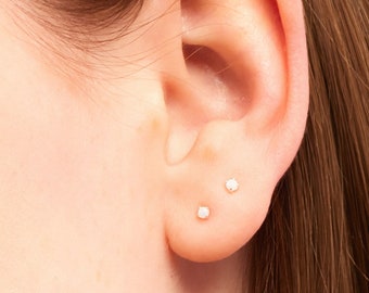 Tiny Cartilage Stud, Small Opal Helix Stud, Tiny Stud Earrings, Small Stud Earrings, Tiny Earrings, Tiny Stud Earrings, Stud Earrings, SE6