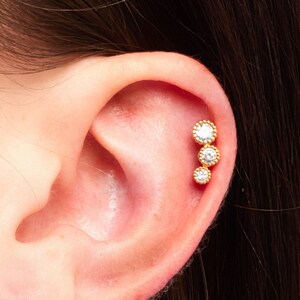 Gold Tragus Earring, Gold Helix Earring, Gold Cartilage Stud, Gold Labret, Tragus Earrings, Cartilage Earring, Gold Climber, Ear Pin, GL5