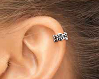 Sterling Silver Ear Cuff, Silver Ear Cuff, Tiny Ear Cuff, Cartilage Cuff, Flower Ear Cuff, Silver Tiny Ear cuff, Ear Cuff. Sterling Cuff SC6