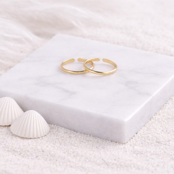 14K Gold Filled Toe Ring Dainty Minimalist Band, Small Delicate Toe Ring, Thin Gold Toe Ring, Simple Adjustable Toe Ring, Foot Jewelry