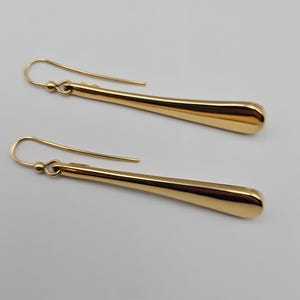 18K Italian yellow gold teardrop dangle earrings, 58mm long, 8mm wide, 5 grams