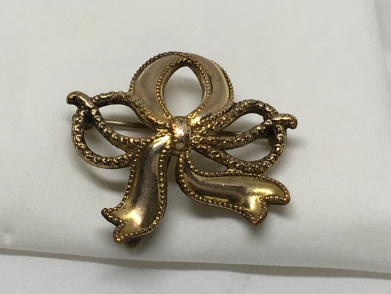 Antique Victorian sash pin