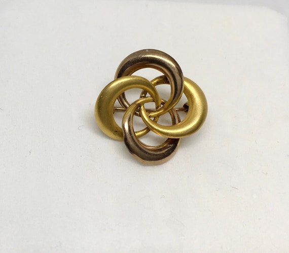 antique 10K gold, 4 intertwined circles brooch, v… - image 1