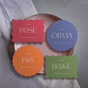 Personalised Wavy Place Cards, Round Guest Name Signs, Colour Wave Circle Wedding Names, Colourful Scalloped Edge Name Setting Plate