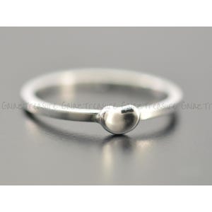 Anillo de plata de ley maciza con diseño de gominola, recuerdo conmemorativo de aborto espontáneo / Anillo de recuerdo personalizado / Regalo para el duelo por la pérdida del embarazo