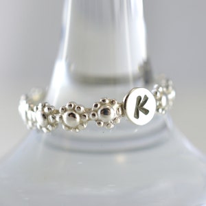 Anillo personalizado, anillo inicial de plata esterlina, anillo con letra personalizada, regalo para novia, anillo para madre e hija, joyería personalizada, plata 925