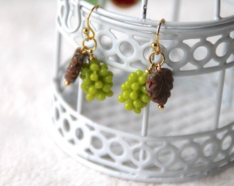 Earrings with "bunch of grapes" glass rhinestone, 10 x 25 mm gold color