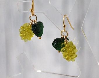 Earrings with "bunch of grapes" glass rhinestone, 10 x 25 mm gold color