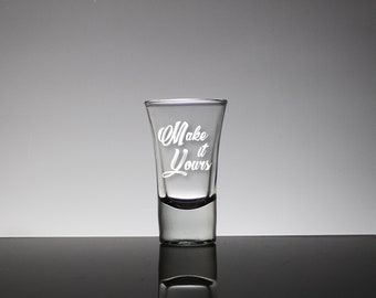 Verre à liqueur gravé personnalisé, design personnalisé sablé