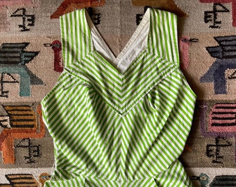 1950s green and white striped cotton halter mini dress, square neckline and full circle skirt, XXS/XS