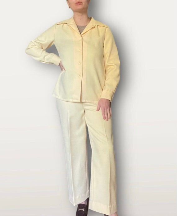 1970s butter yellow poly pantsuit set