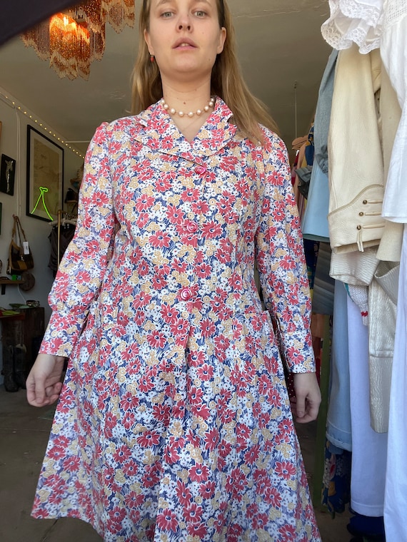 1930s light pink floral feedsack duster jacket, c… - image 1
