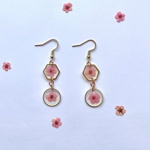 Handmade Pressed Flower Dangle Drop Resin Earrings - Real Flower Earrings - Handmade Gift- Floral Earrings- Botanical Earrings