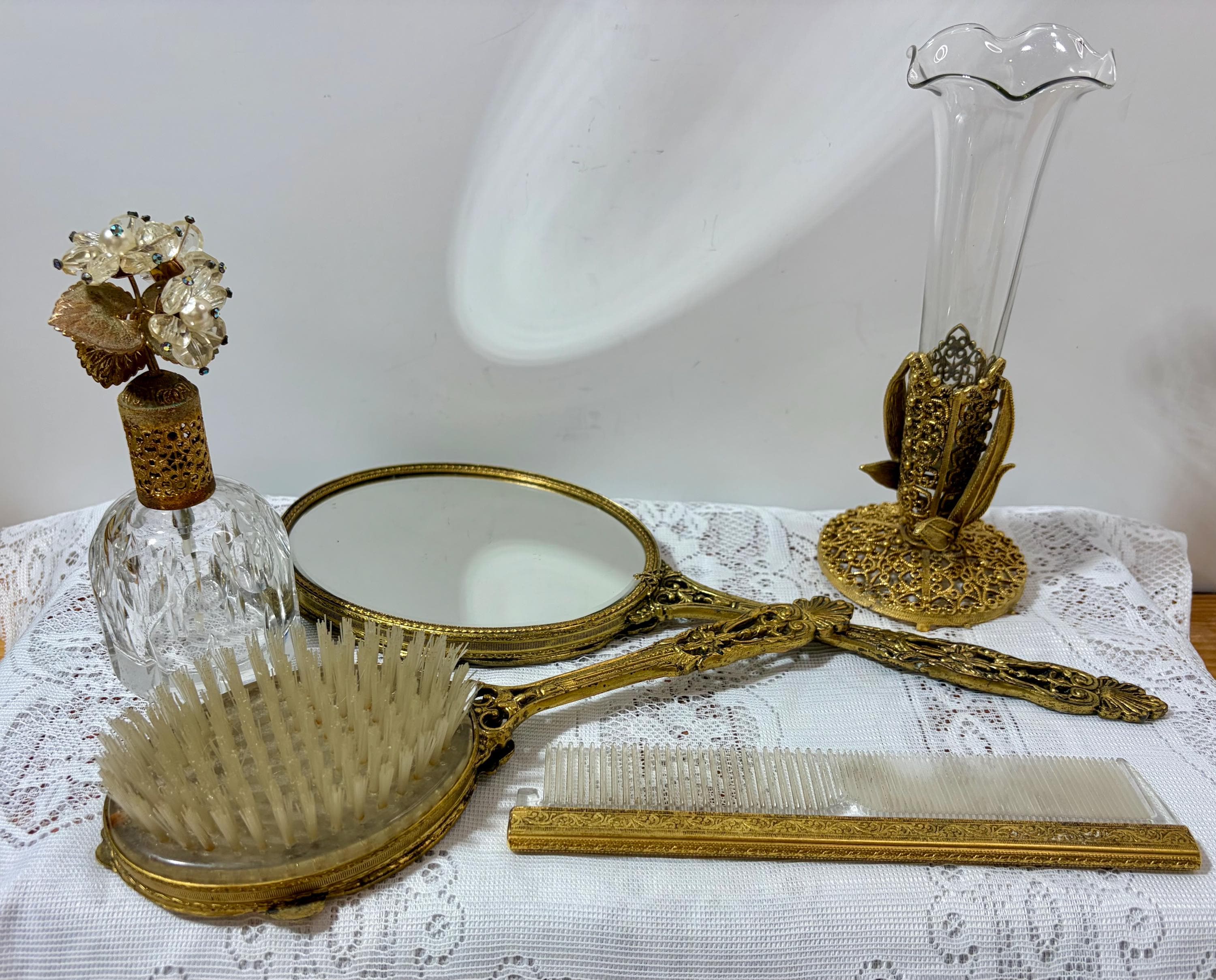 Vintage Mirror, Comb, and Brush Set - Etsy display picture 2