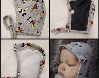 Mickey Mouse katoenen gebreide babypilotemutsje, duizelingwekkende babymutsje, muts met strikken of drukknopen, muts met gehoorapparaat, maat NB-36 mo, mesh pilotenmuts