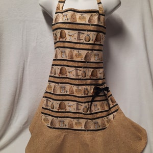 Adult Apron, Bee Apron, Bee,   Kitchen  Apron, Vintage Kitchen, Apron, Bee Decor, Honey Bee