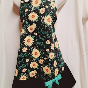 Adult Apron, Classy Apron, Sunflower, Sassy Apron, Classy but Sassy,  Kitchen  Apron, Vintage Kitchen, Apron